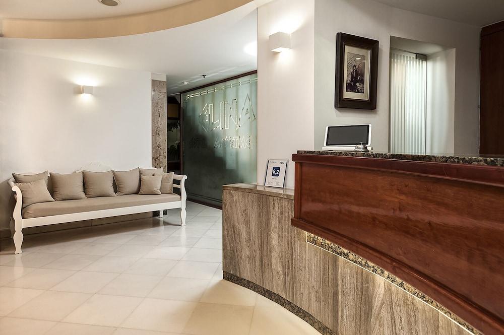 Elina Hotel Apartments 레팀노 외부 사진