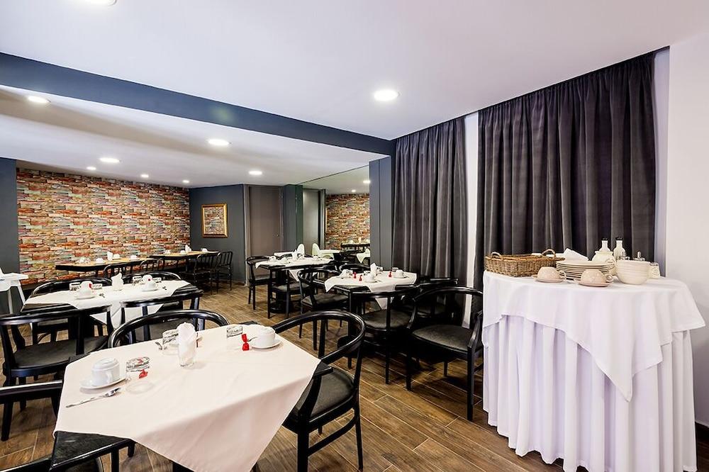 Elina Hotel Apartments 레팀노 외부 사진