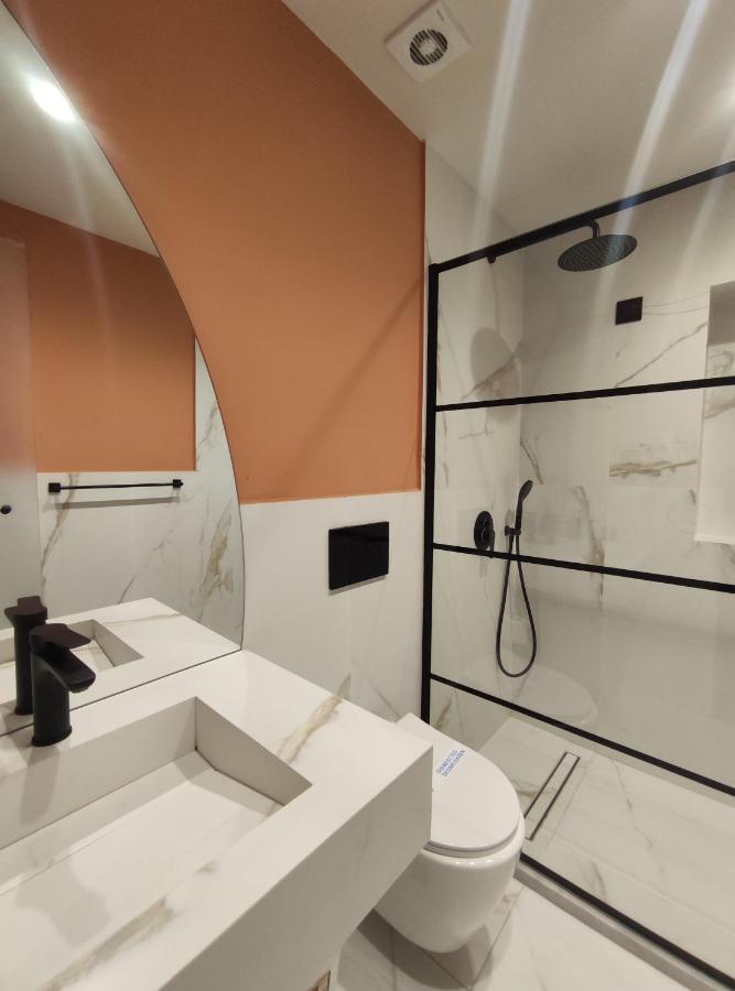 Elina Hotel Apartments 레팀노 외부 사진