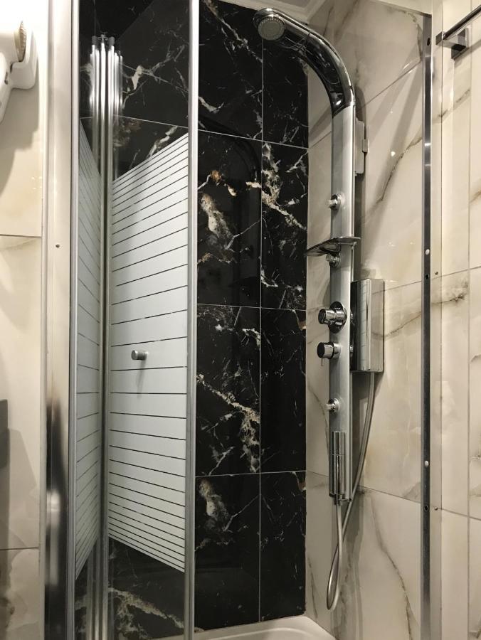 Elina Hotel Apartments 레팀노 외부 사진