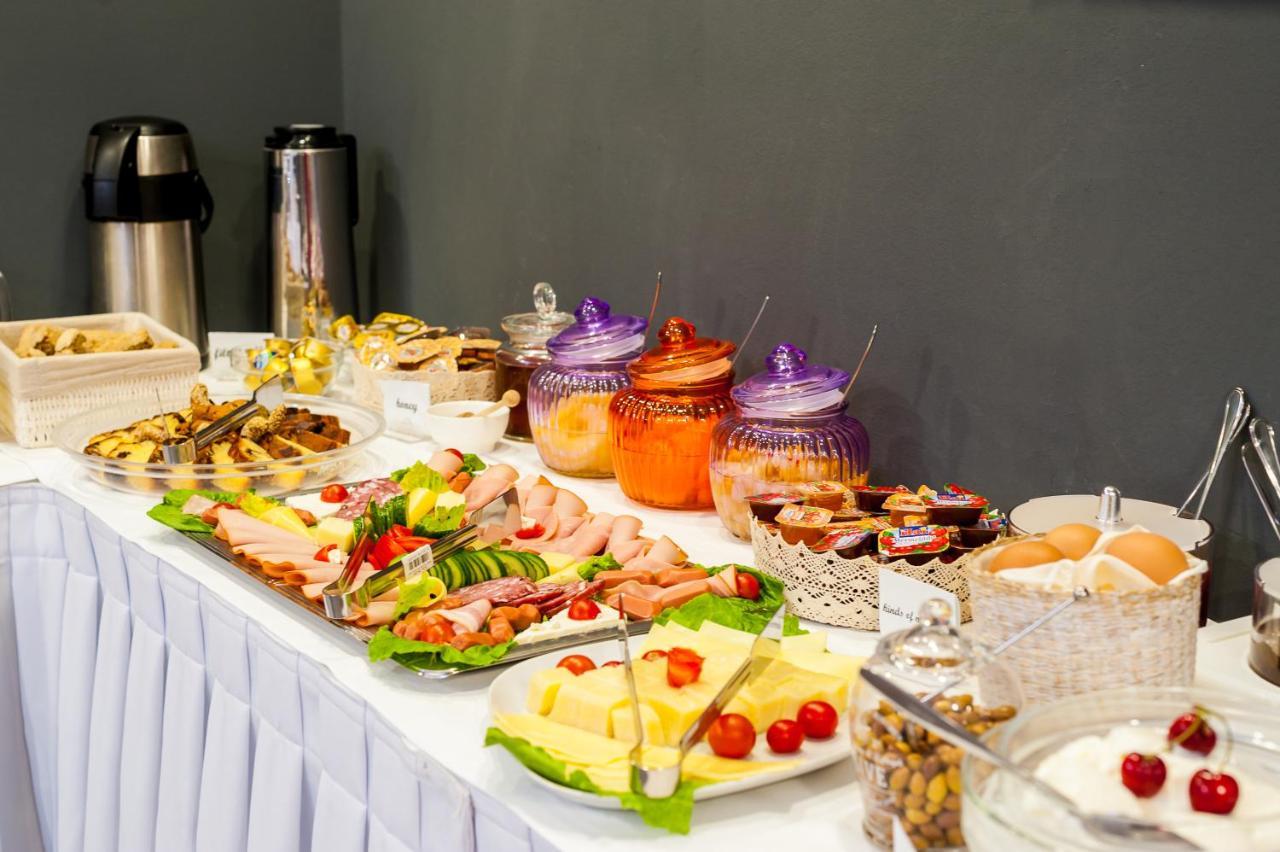 Elina Hotel Apartments 레팀노 외부 사진