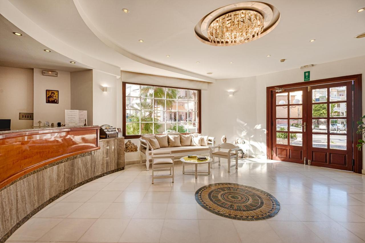 Elina Hotel Apartments 레팀노 외부 사진